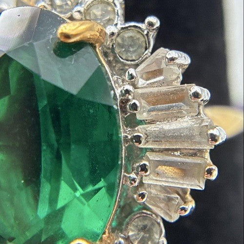 Vintage Green Rhinestone Cocktail Ring Gold Electroplate 9.2g