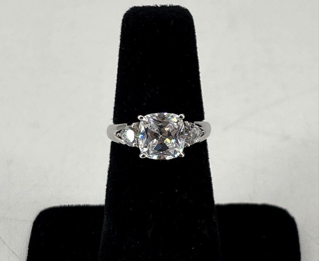 800 Platinum Plated Ring Size 5 with Cubic Zirconia