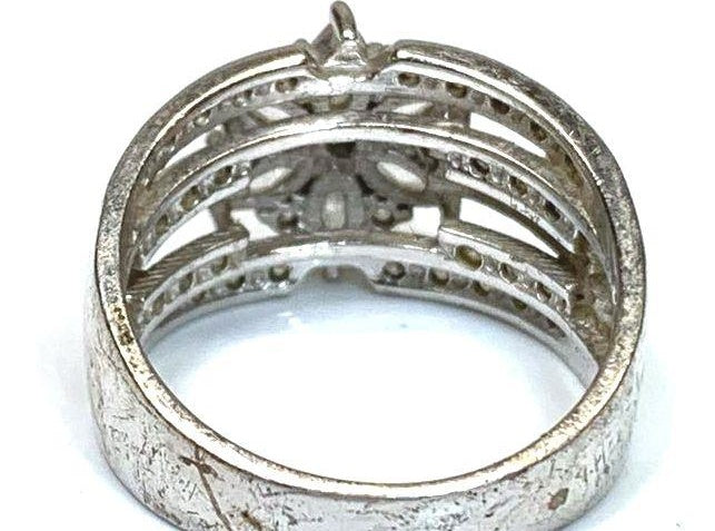 925 Sterling Silver CZ Flower Design Size 7 Ring 5.1g