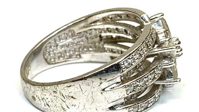 925 Sterling Silver CZ Flower Design Size 7 Ring 5.1g