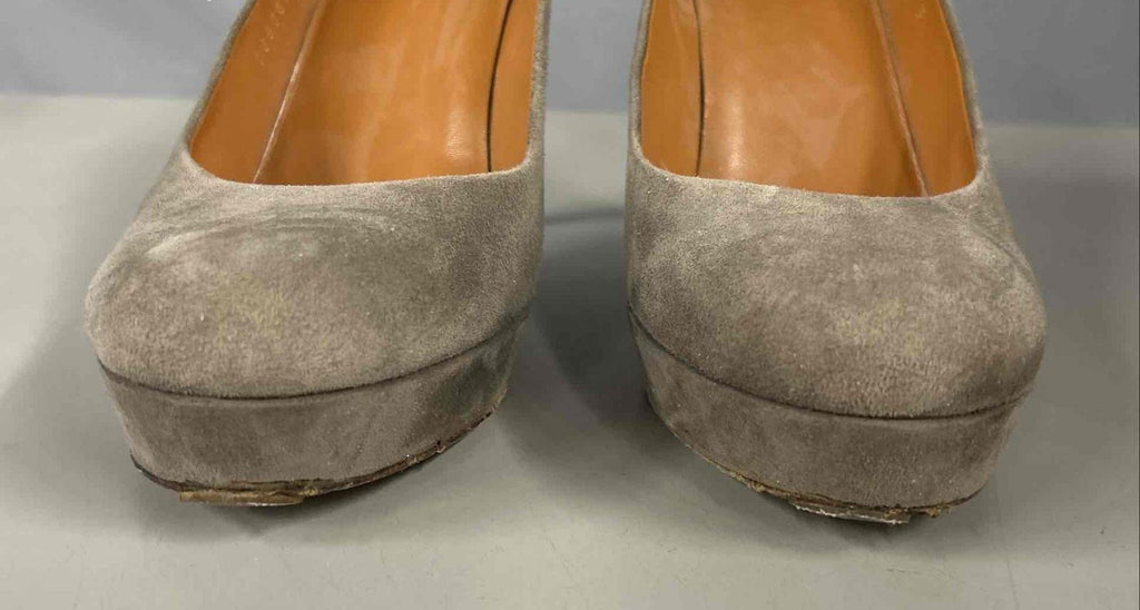 Gucci Taupe Suede Platform Pumps Size 39.5 Round Toe High Heel Designer Shoes