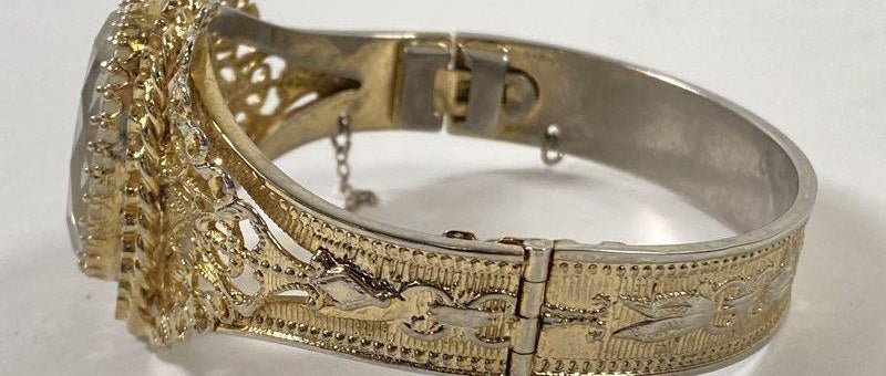 Whiting and Davis Vintage Gold Tone Intaglio Portrait Cameo Hinged Bracelet