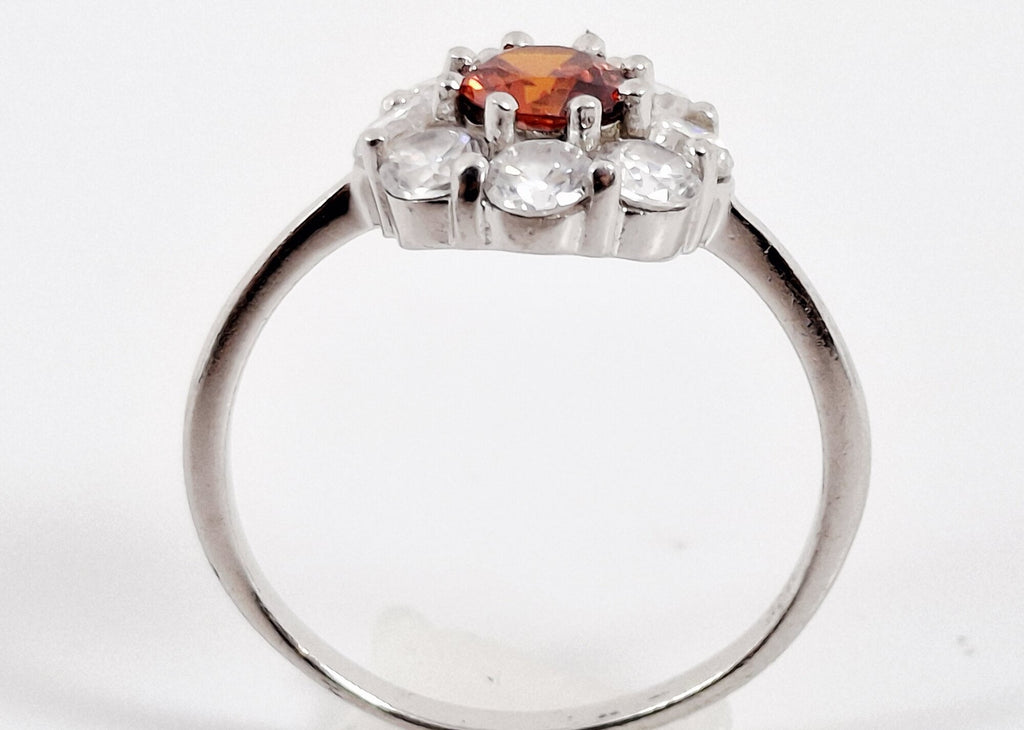 925 Sterling Silver Garnet & Cubic Zirconia Flower Blossom Ring Size 6