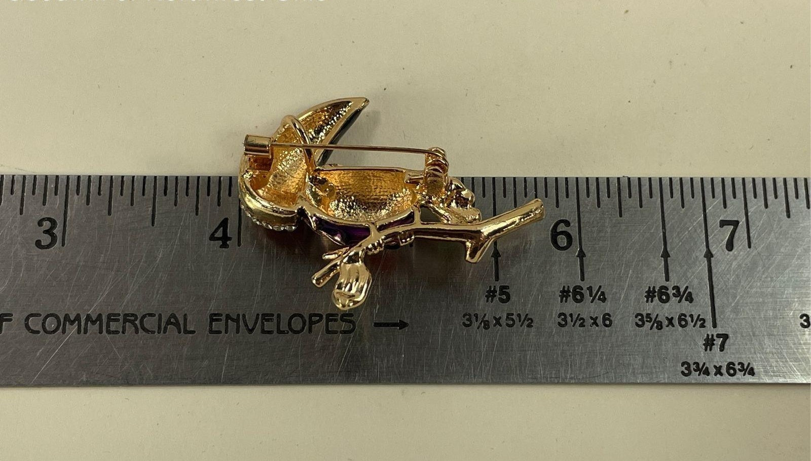Colorful Enamel Toucan Brooch Gold Tone Glass Gem Tropical Bird Pin