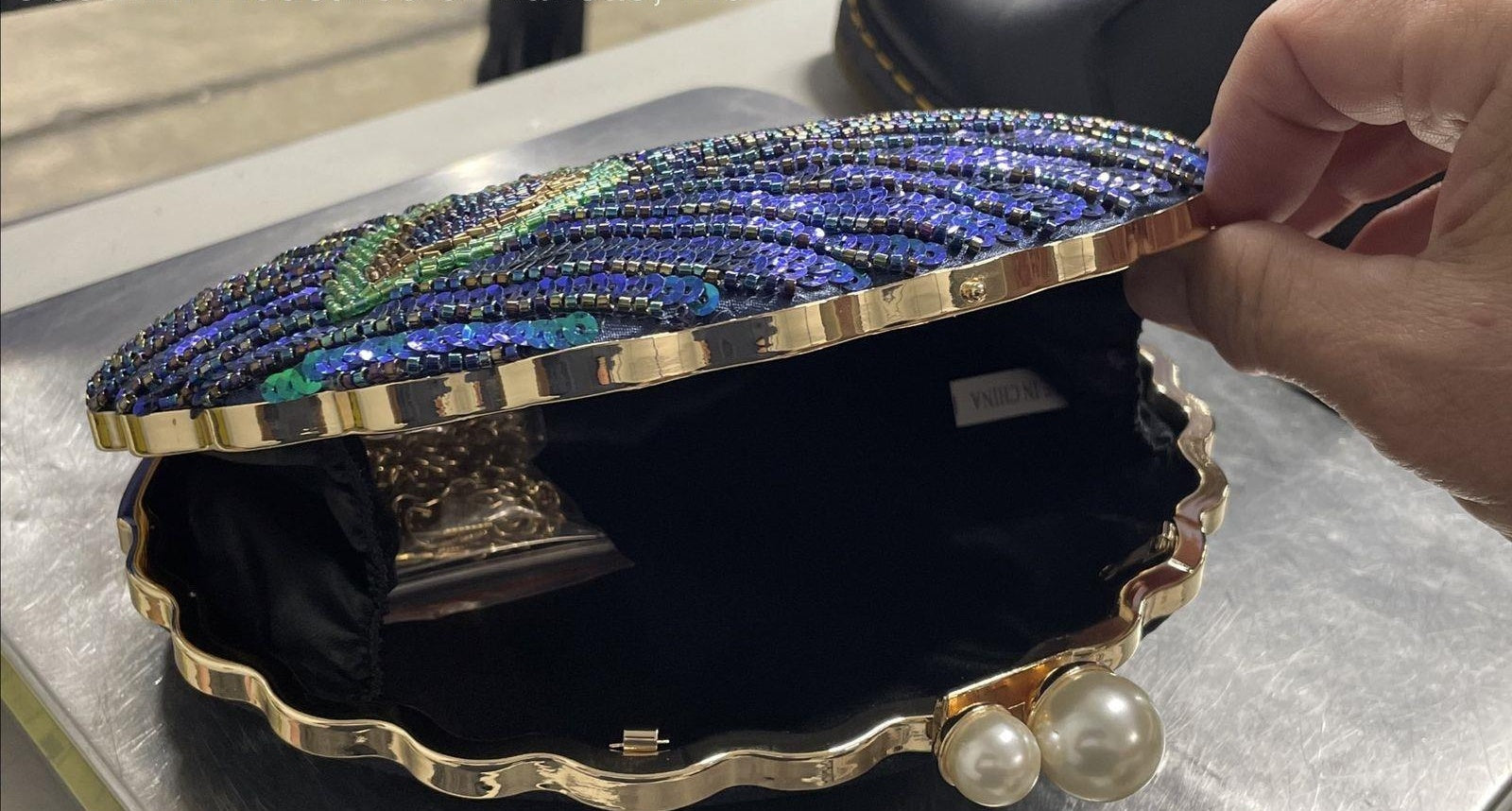 Peacock Beaded Clamshell Evening Bag with Chain Strap, Blue Green Sequined Crossbody Purse