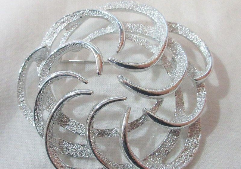 Vintage 1962 Sarah Coventry Tailored Swirl Silver Tone Brooch Mid-Century Pin