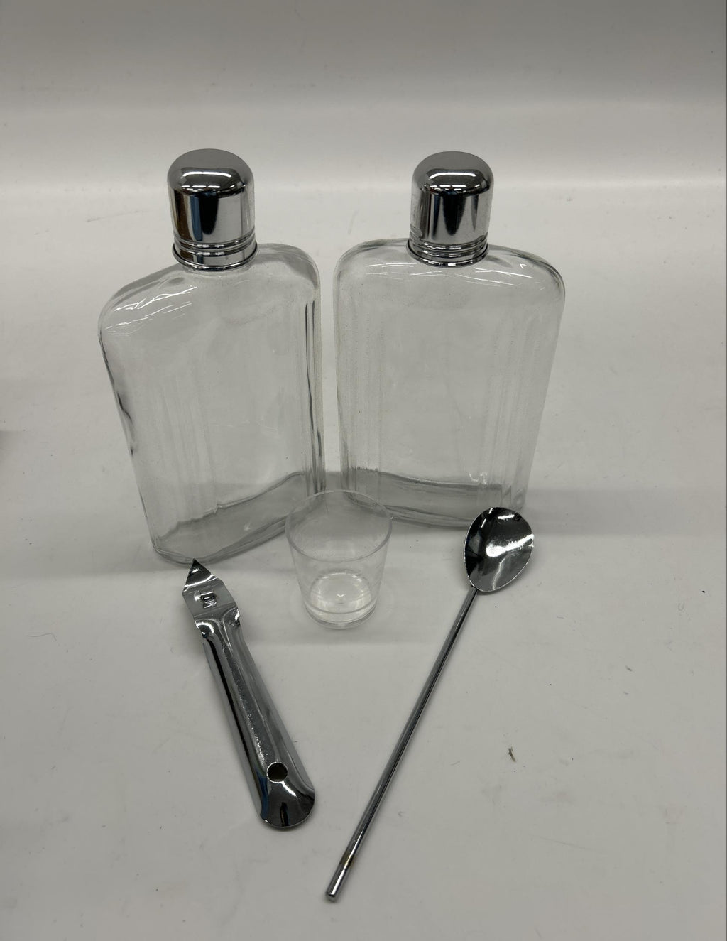 Vintage Leather Portable Bar Set with Cocktail Accessories, Travel Liquor Case Barware Kit