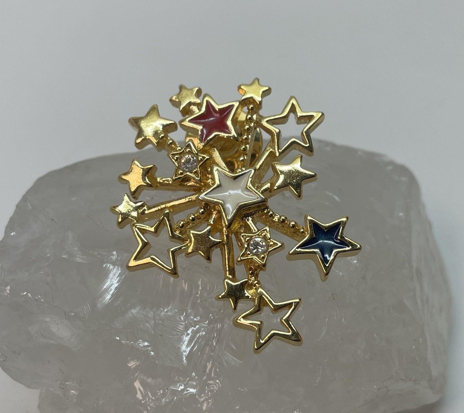 Avon Gold Tone Red White and Blue Patriotic Star Firework Brooch Pin