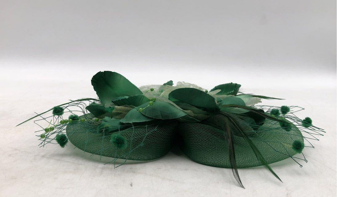 Vintage Green Floral Fascinator Hair Clip – Wedding, Church & Garden Party Headpiece