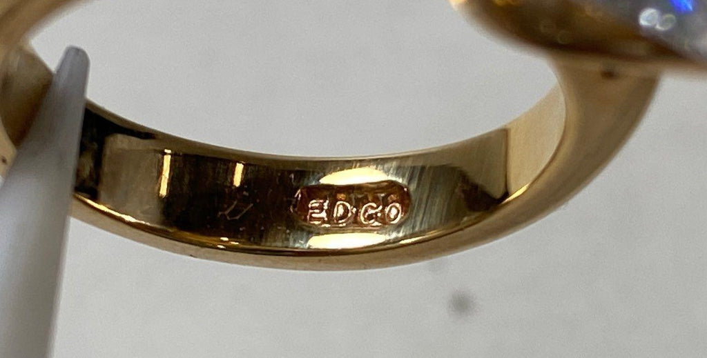 EDCO Gold Tone Baguette Cut Clear Glass Gemstone Size 7 Solitaire Ring