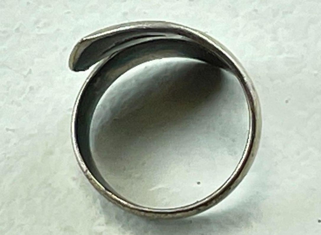Vintage Siam Sterling White Enamel Niello Mekala Goddess Size 6.75 Wrap Ring
