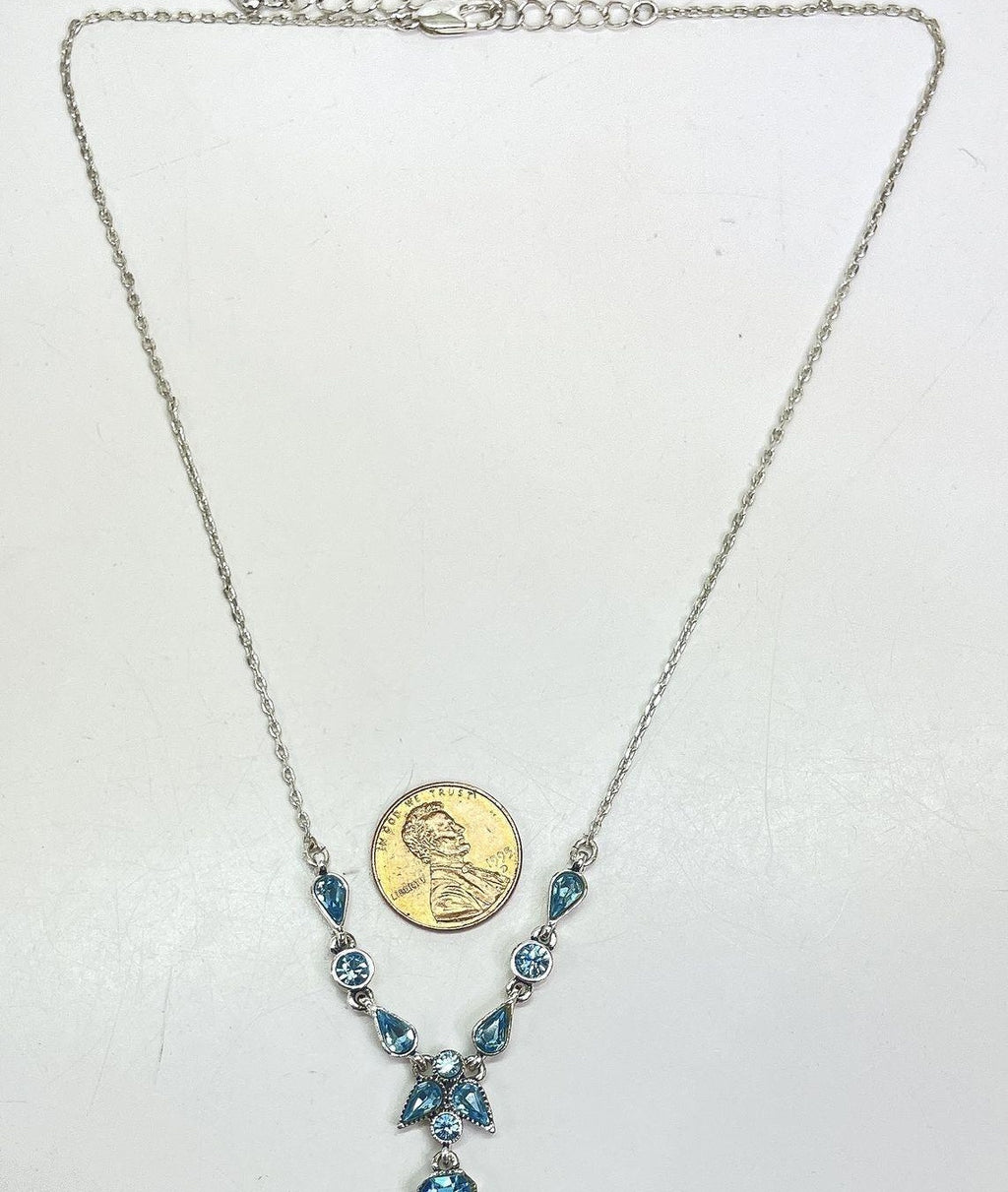 Carolee Silver Tone Blue Rhinestone Drop Necklace Crystal Pendant 8.6g
