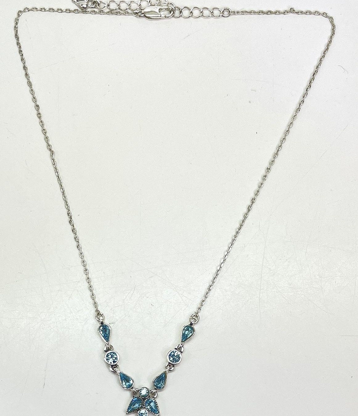 Carolee Silver Tone Blue Rhinestone Drop Necklace Crystal Pendant 8.6g