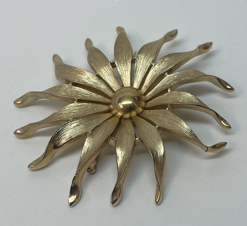 Crown Trifari Gold Tone Flower Brooch, Signed Vintage Pearl Center Floral Pin