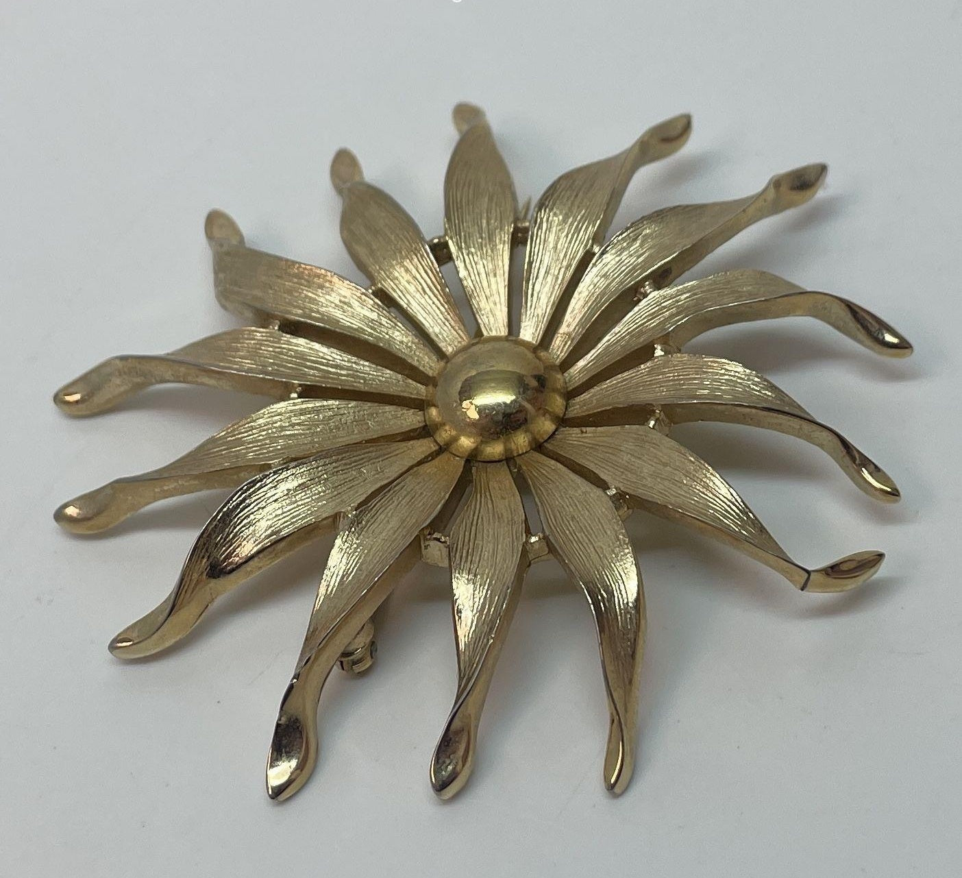 Crown Trifari Gold Tone Flower Brooch, Signed Vintage Pearl Center Floral Pin