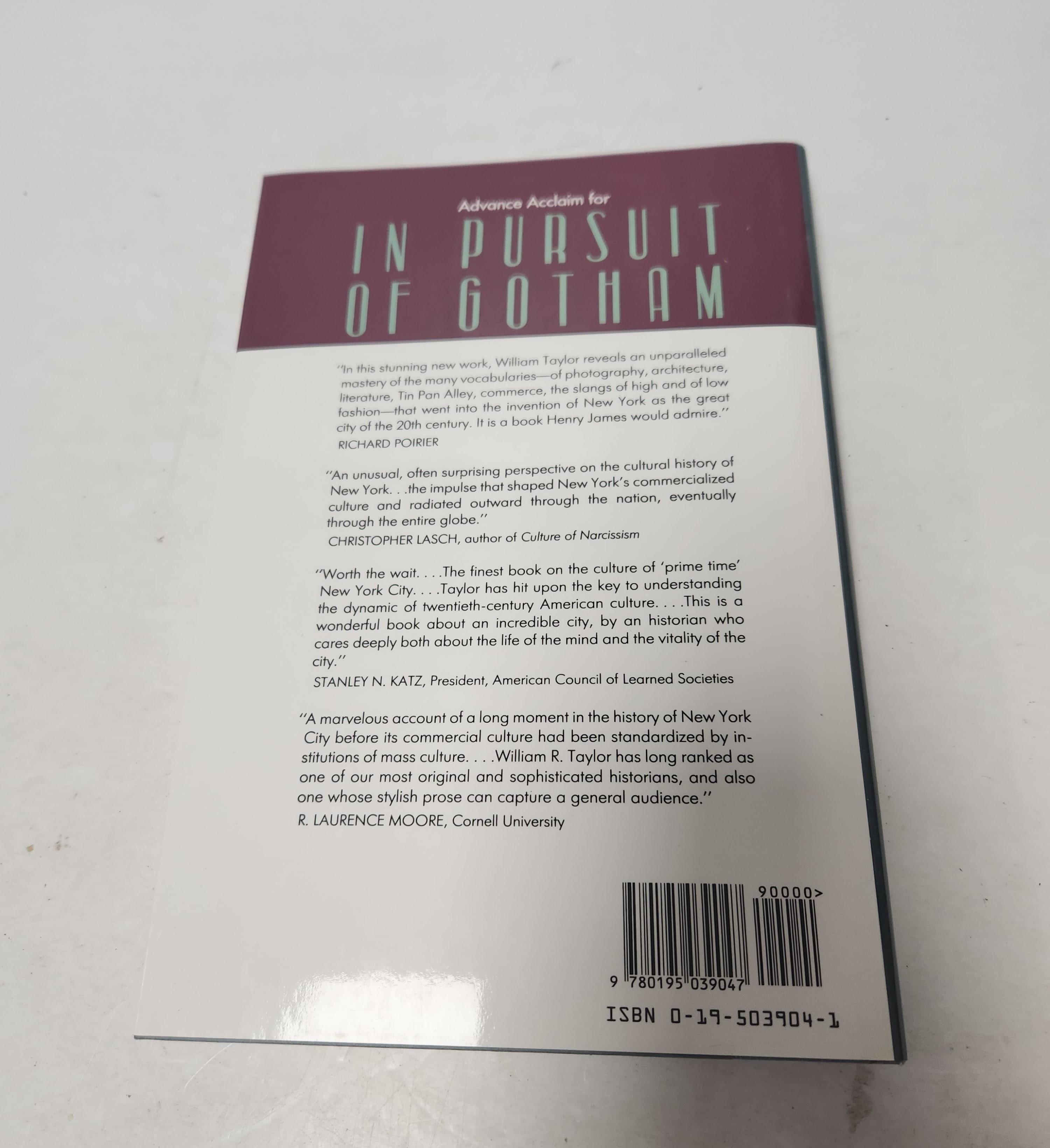 In Pursuit of Gotham: Culture and Commerce in New York