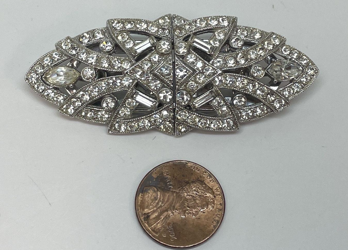 (SOLD) Fashion Art Deco Inspired Silver Tone Icy Rhinestone Dress Clip Brooch 23g