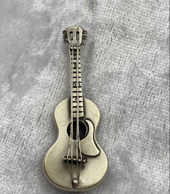 Vintage Beau Signed Sterling Silver Acoustic Guitar Brooch Pin 5.83g