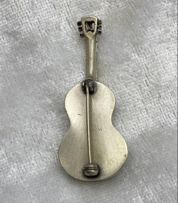 Vintage Beau Signed Sterling Silver Acoustic Guitar Brooch Pin 5.83g