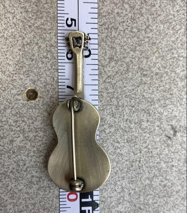 Vintage Beau Signed Sterling Silver Acoustic Guitar Brooch Pin 5.83g