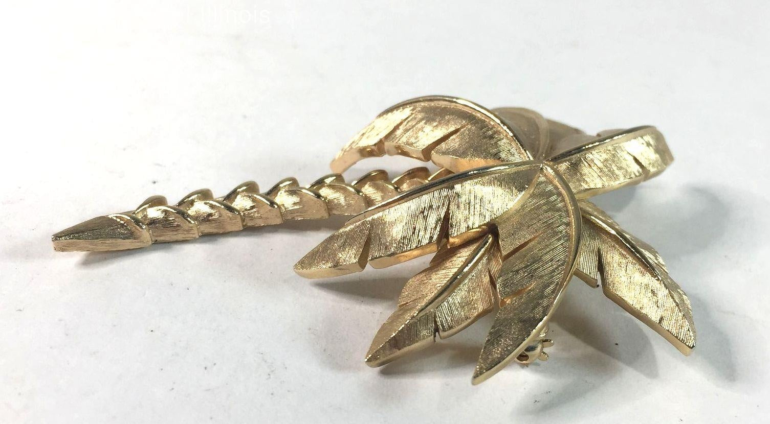 Vintage Crown Trifari Palm Tree Brooch Gold Tone Tropical Figural Pin