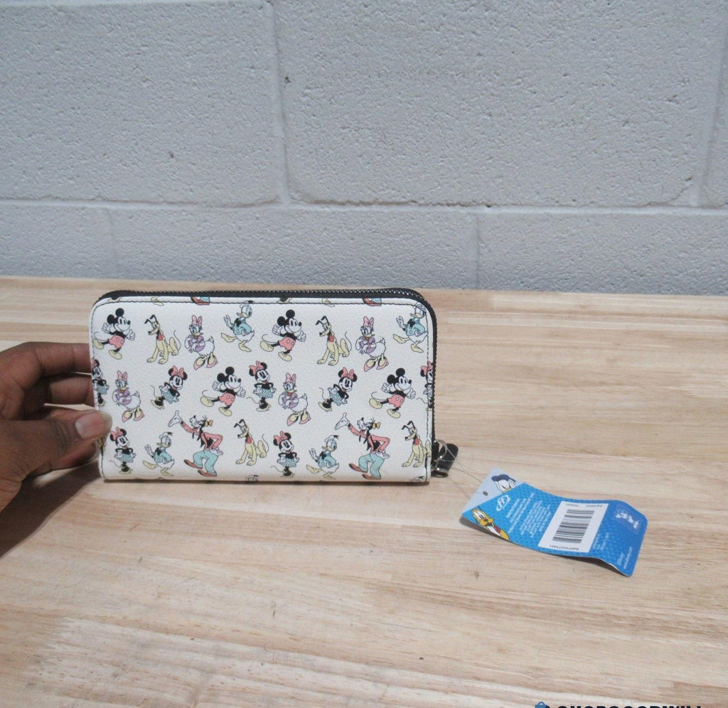 Disney Mickey & Friends White Multicolor NWT Women's Wrist Wallet