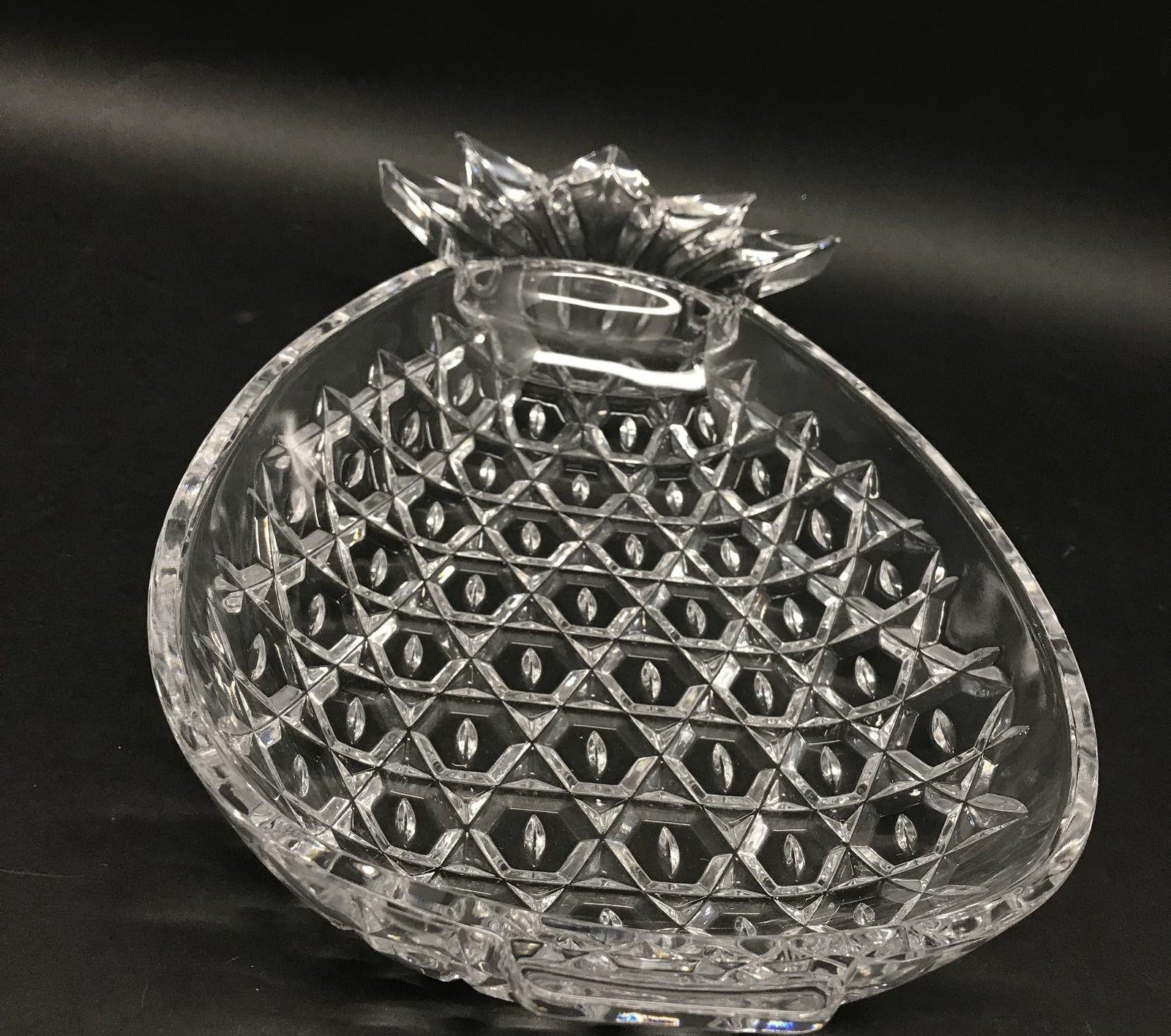 Godinger Shannon Crystal Pineapple Hospitality Server