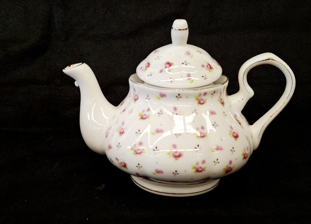 Vintage Park Chateau Porcelain Tea Set Floral Pattern Teapot Cups Saucers Original Box