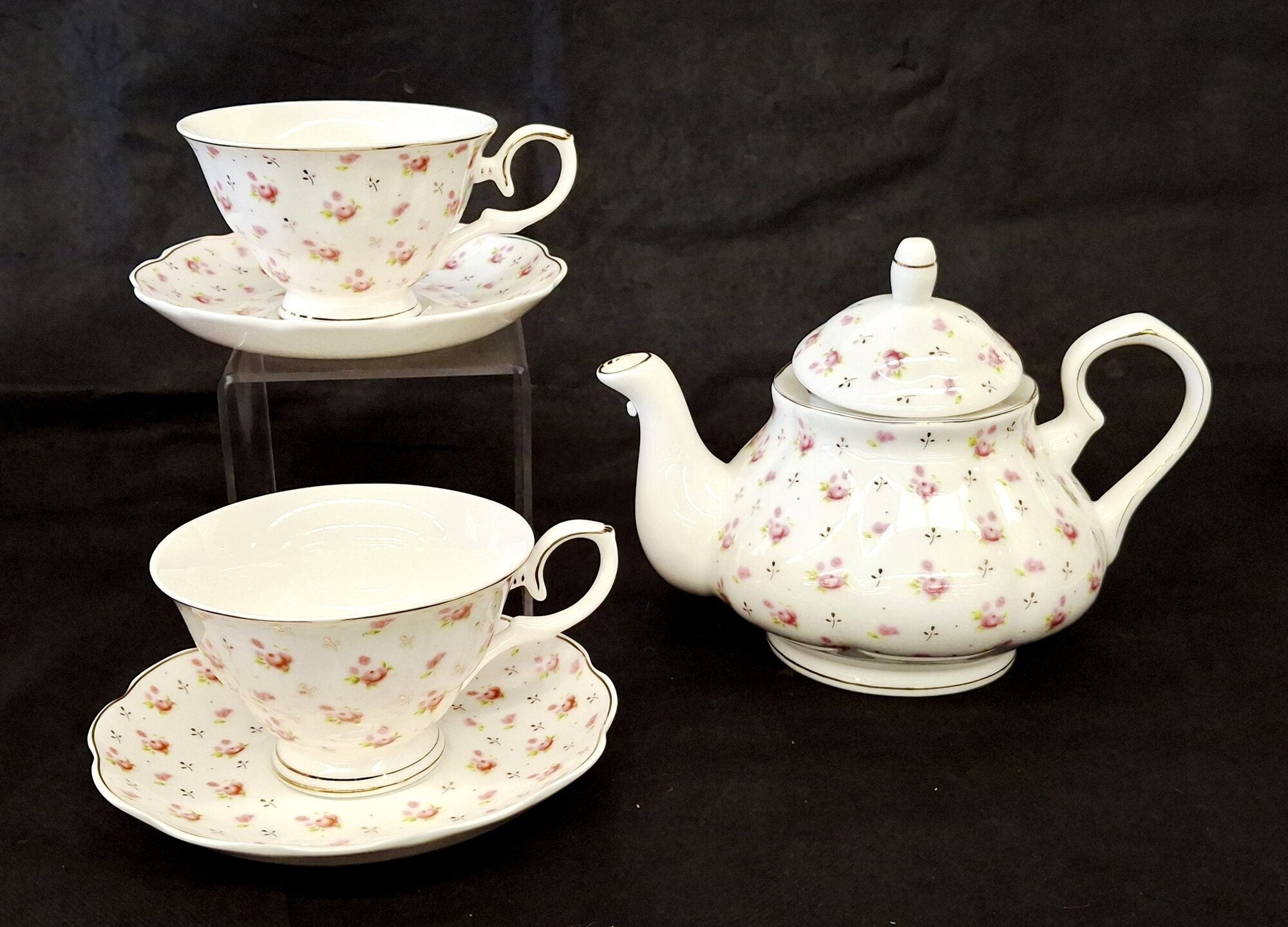 Vintage Park Chateau Porcelain Tea Set Floral Pattern Teapot Cups Saucers Original Box