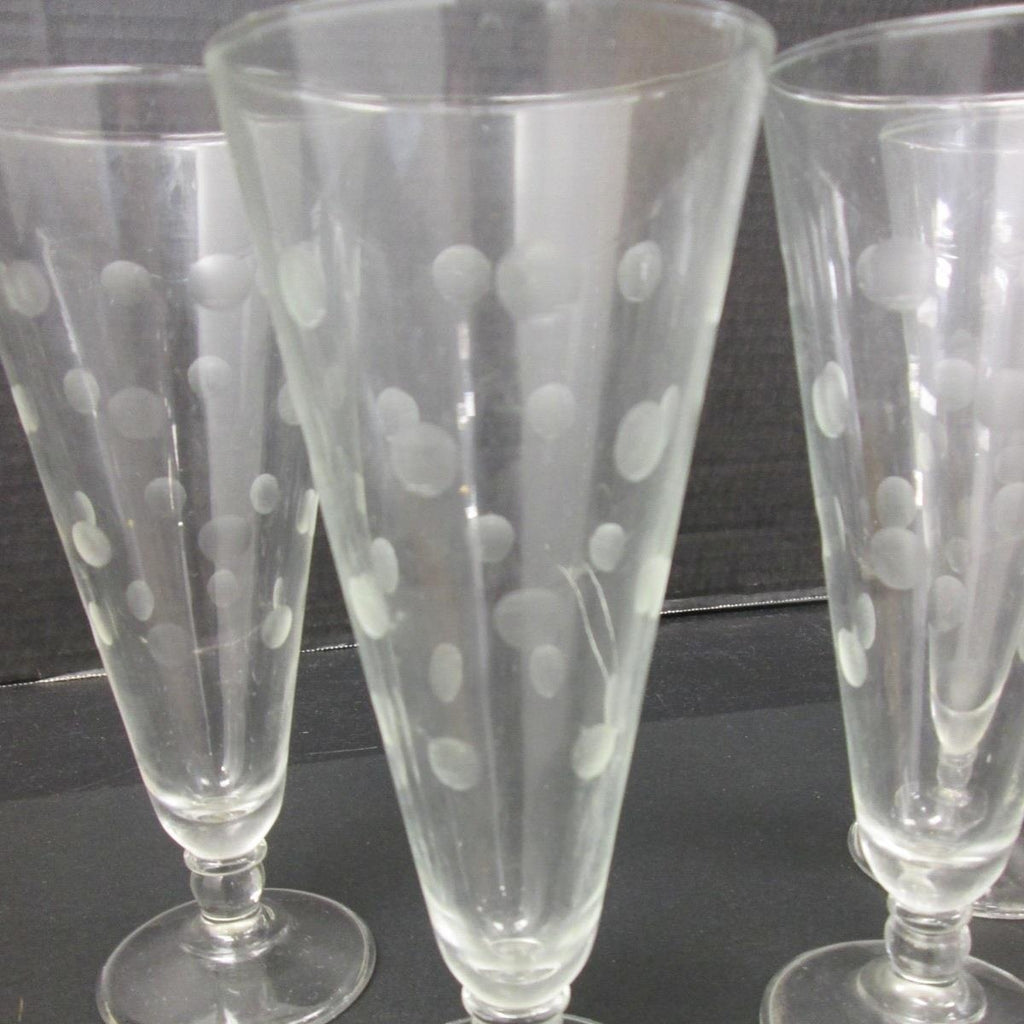Set of 4 Footed Clear Glass Coin Dot Frosted Design Drinking Glasses