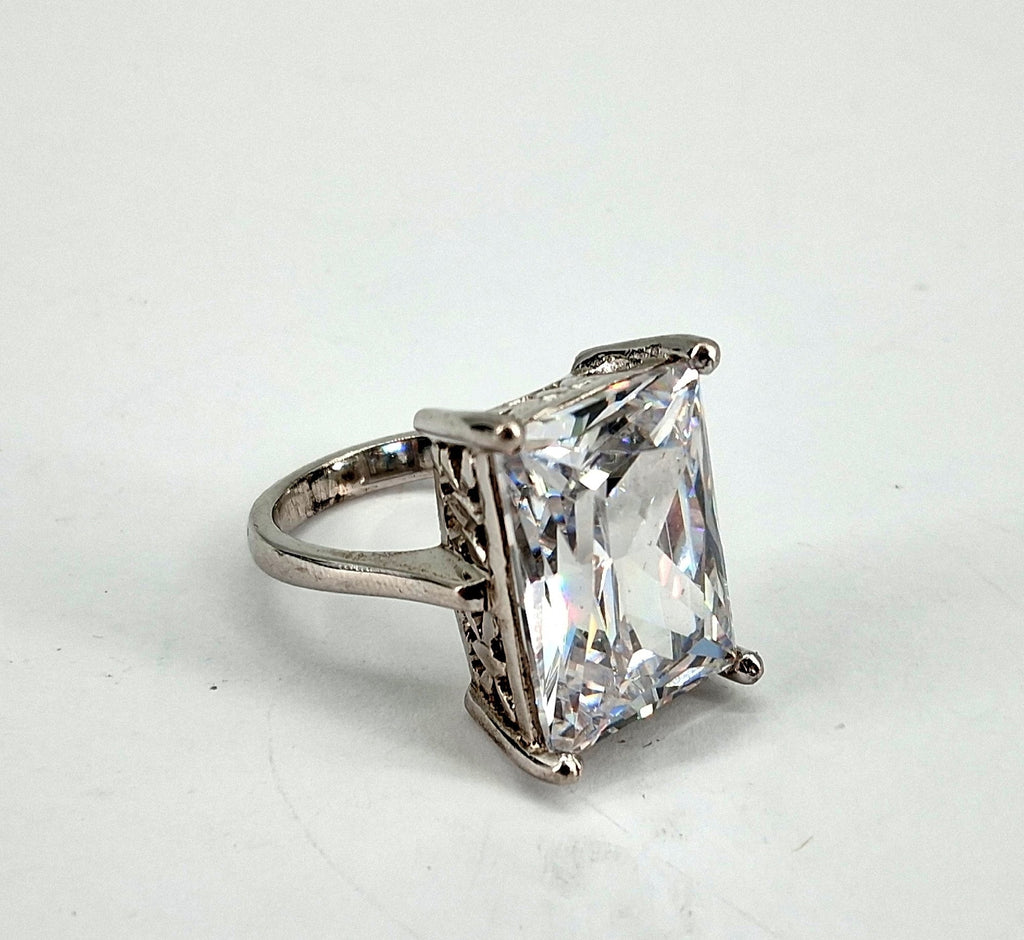 Sterling Silver Cocktail Ring w Rectangle Cut CZ, Size 6.5, 11.3g