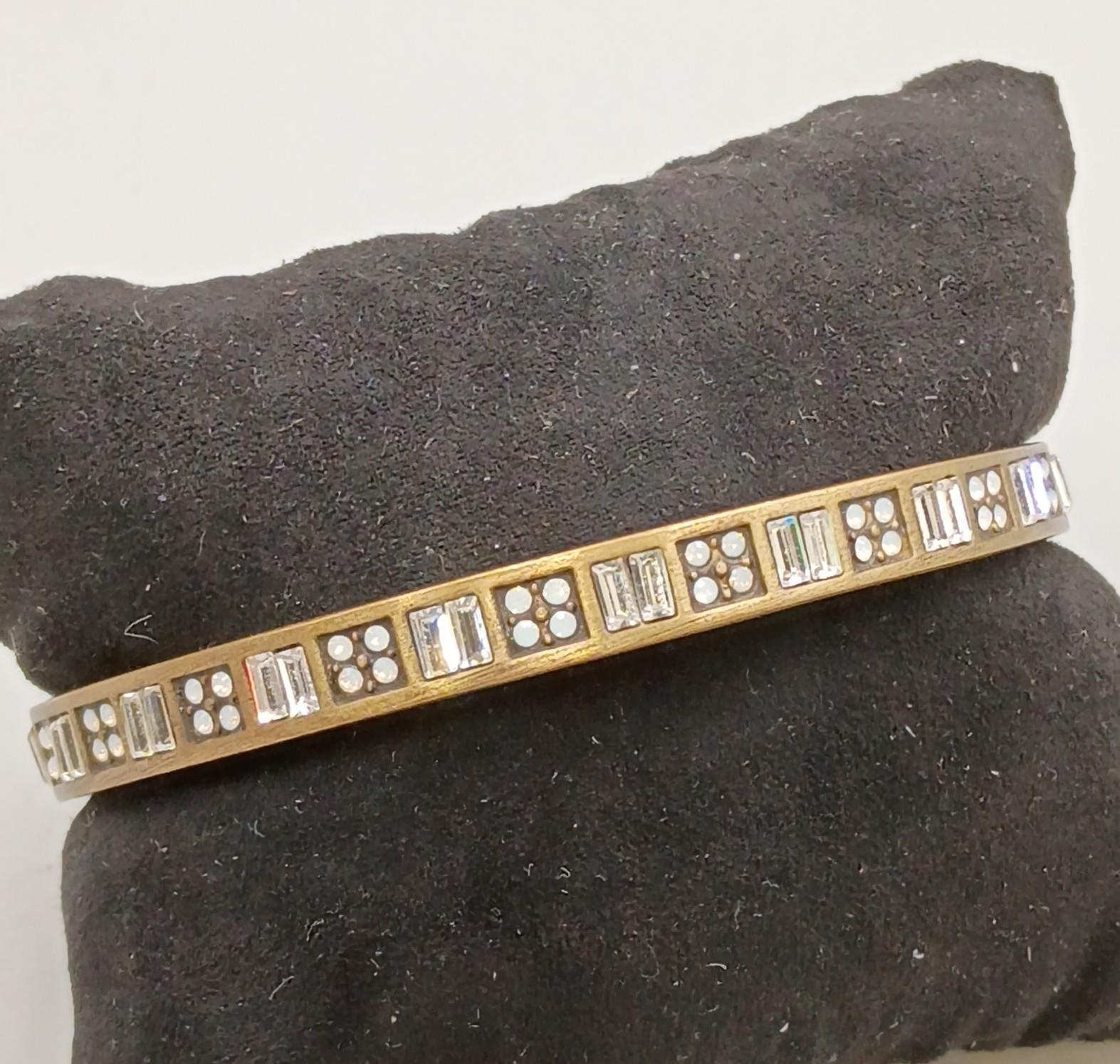 Silpada KR Modern Maven Swarovski Crystal Bangle Bracelet