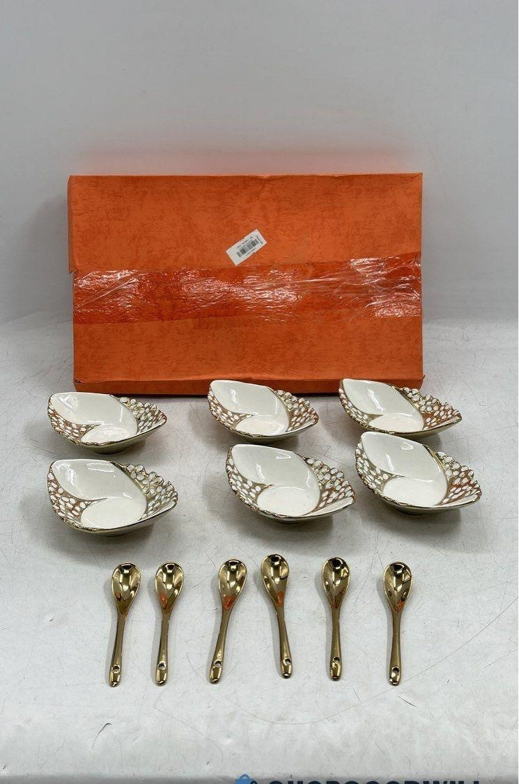 Vintage Cinderella Gold Trim Dessert Bowl Dishes with Spoons