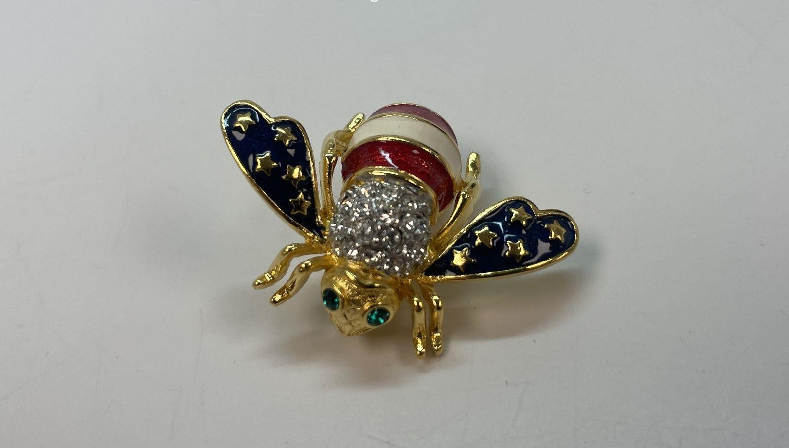 Joan Rivers Patriotic Bee Brooch Pin Gold Tone Red White & Blue Enamel Rhinestone Insect 8.5g