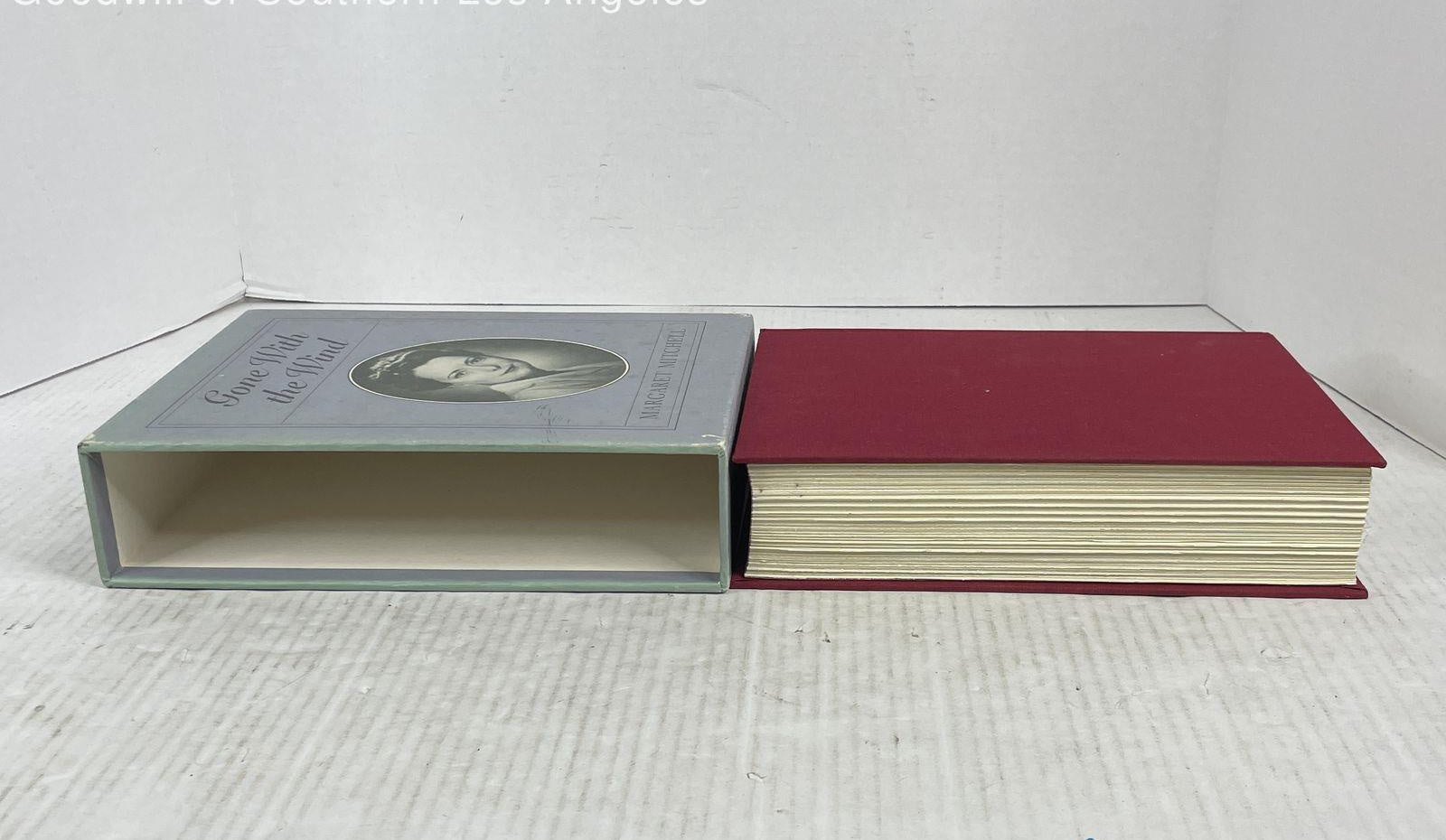 Margaret Mitchell Gone With The Wind 1986 50th Anniversary Edition Book with Slipcase