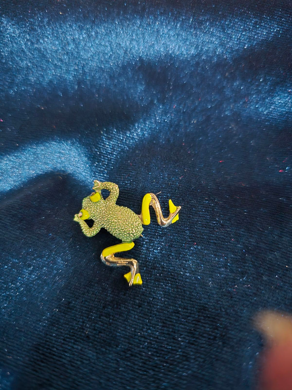Articulated Green Frog Brooch Crystal Pavé & Enamel Whimsical Statement Pin