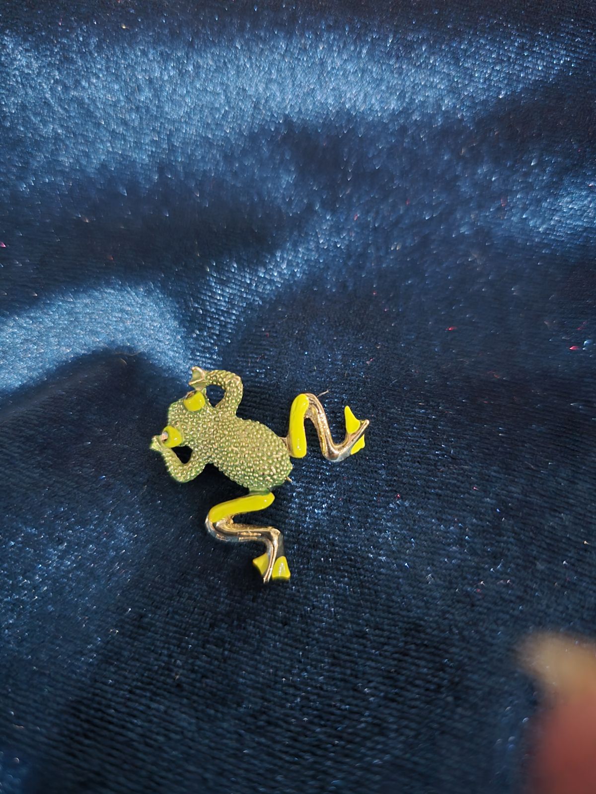 Articulated Green Frog Brooch Crystal Pavé & Enamel Whimsical Statement Pin
