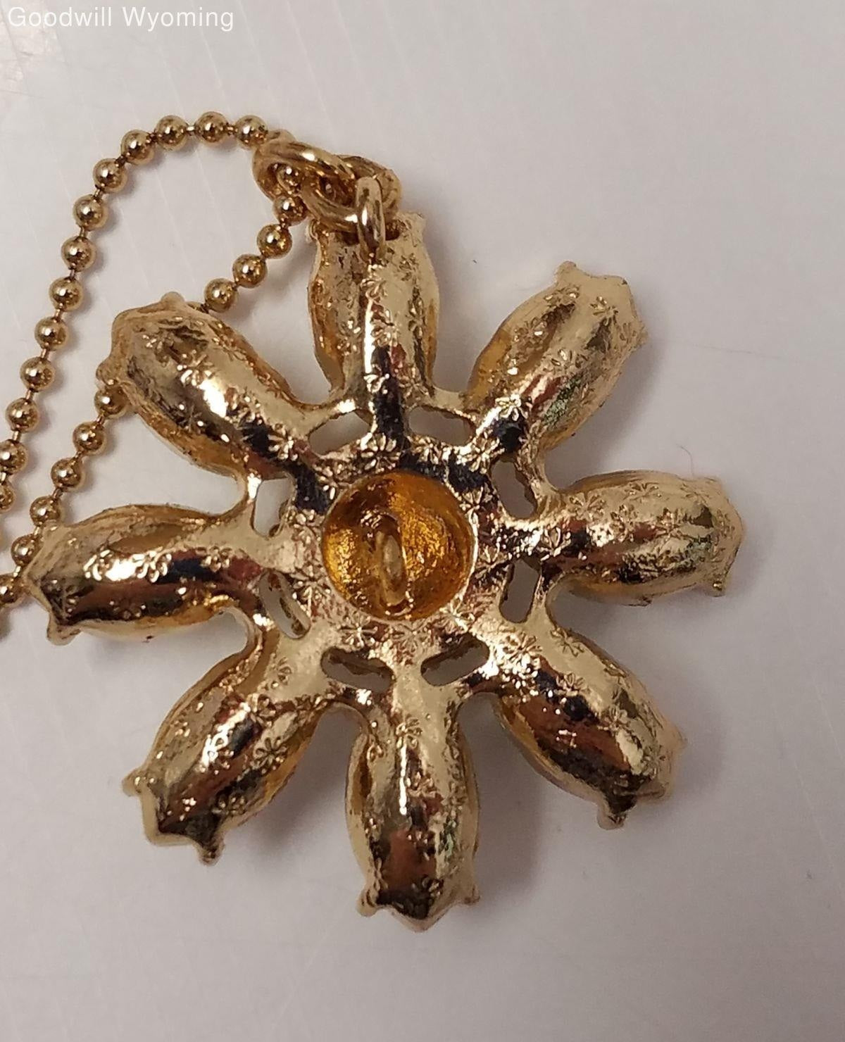 Betsey Johnson Gold Color Daisy Pendant Necklace