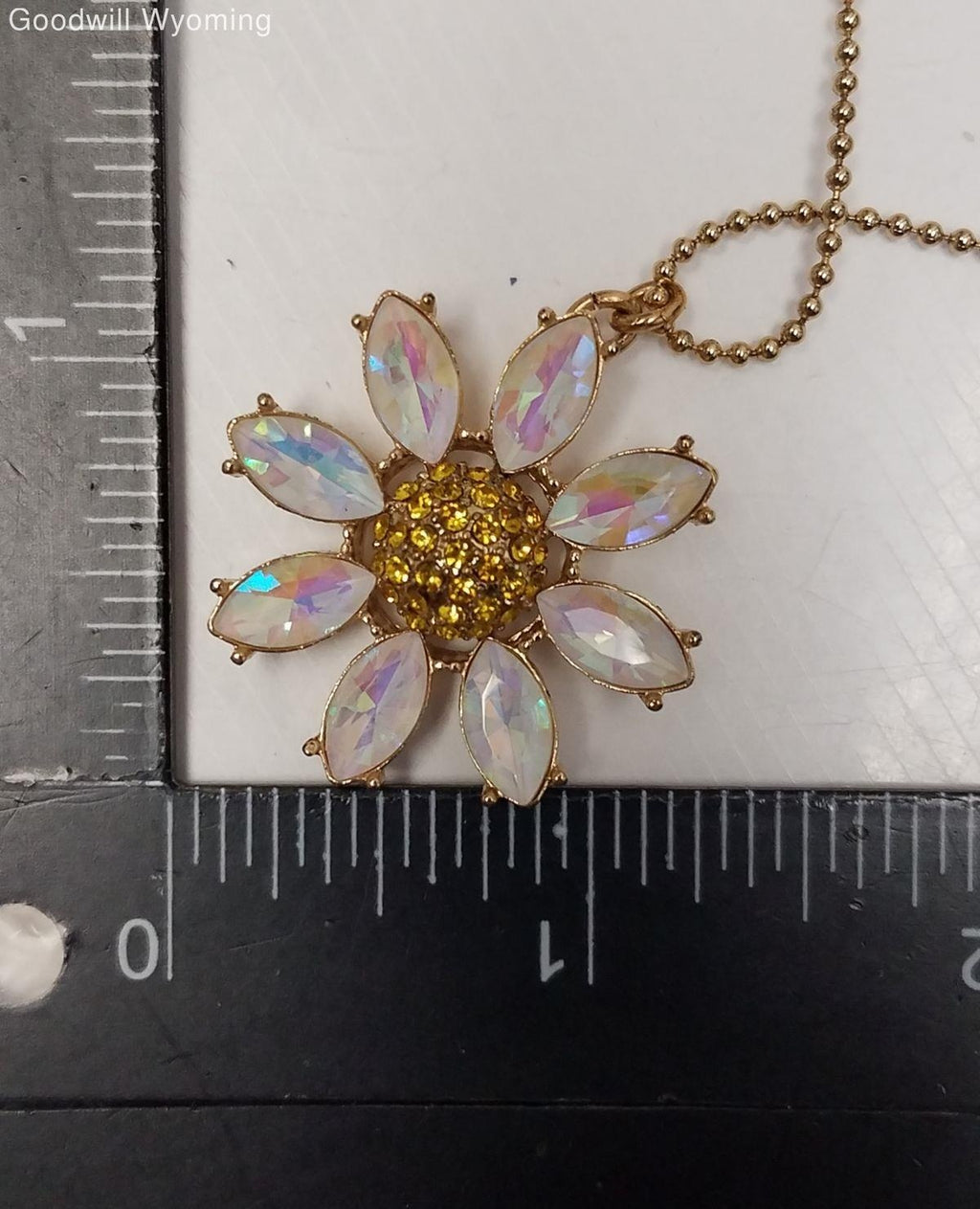 Betsey Johnson Gold Color Daisy Pendant Necklace