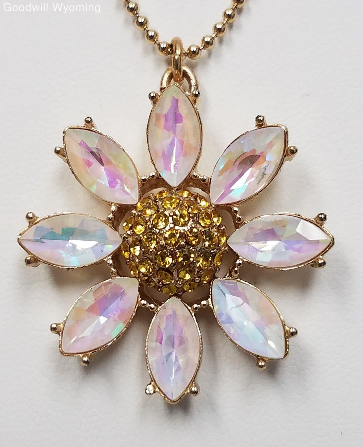 Betsey Johnson Gold Color Daisy Pendant Necklace
