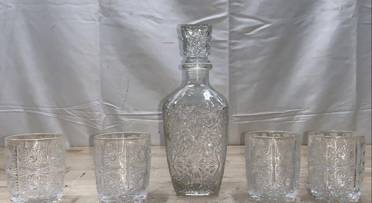 Godinger Studio Crystal Whiskey Set 5pc Decanter 4 DOF Glasses Sunburst Pattern