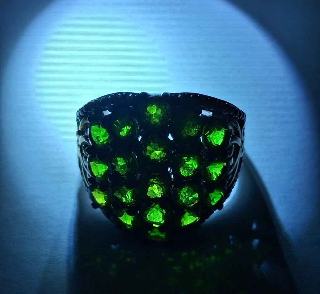 Sterling Silver Chrome Diopside Dome Cluster Ring w Copper, 7.1g