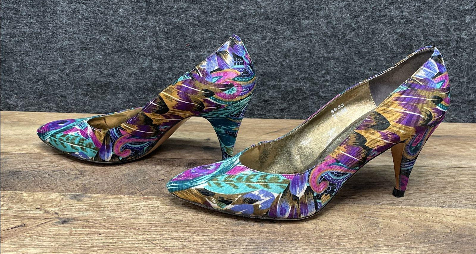 Vintage 90s J. Renee Couture Collection Peacock Print Pointed Toe Pumps Size 7.5