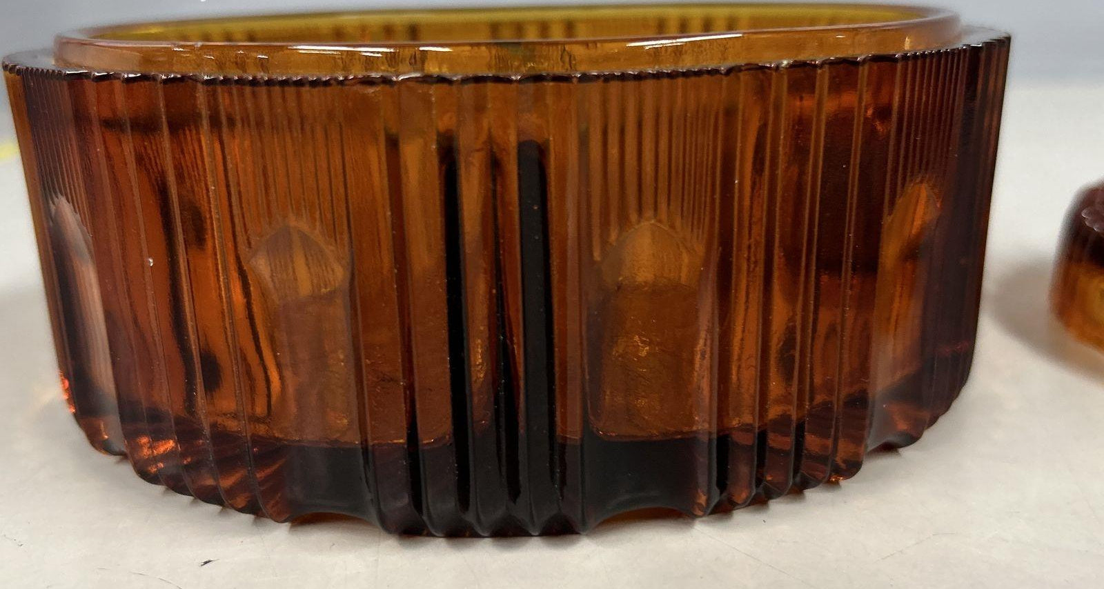 Pressed Glass Amber Ribbed Sunburst Divided Candy Dish Pineapple Finial 6 In