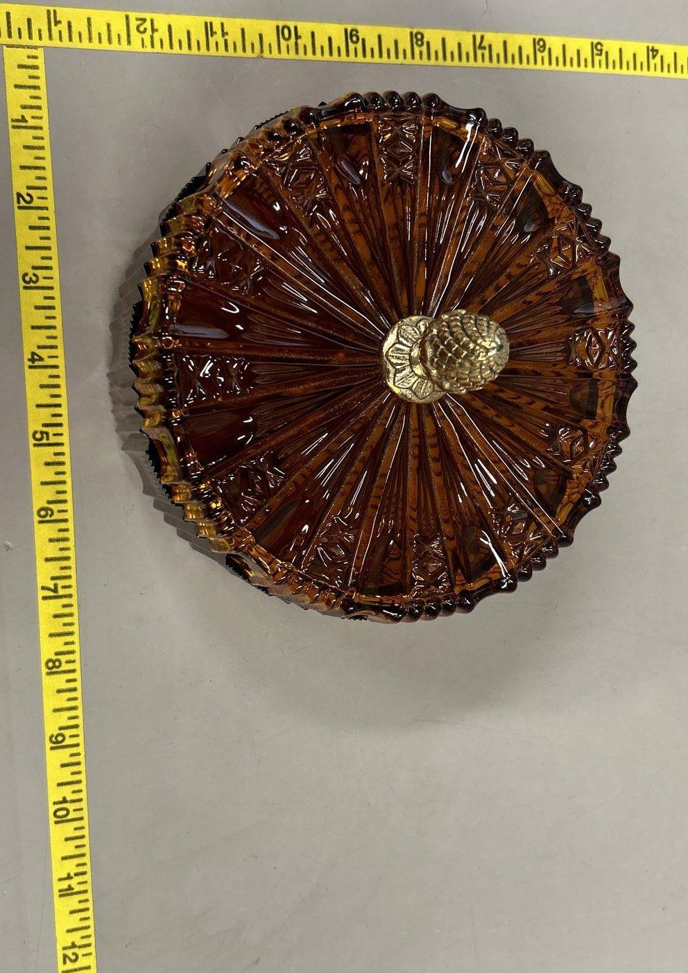 Pressed Glass Amber Ribbed Sunburst Divided Candy Dish Pineapple Finial 6 In