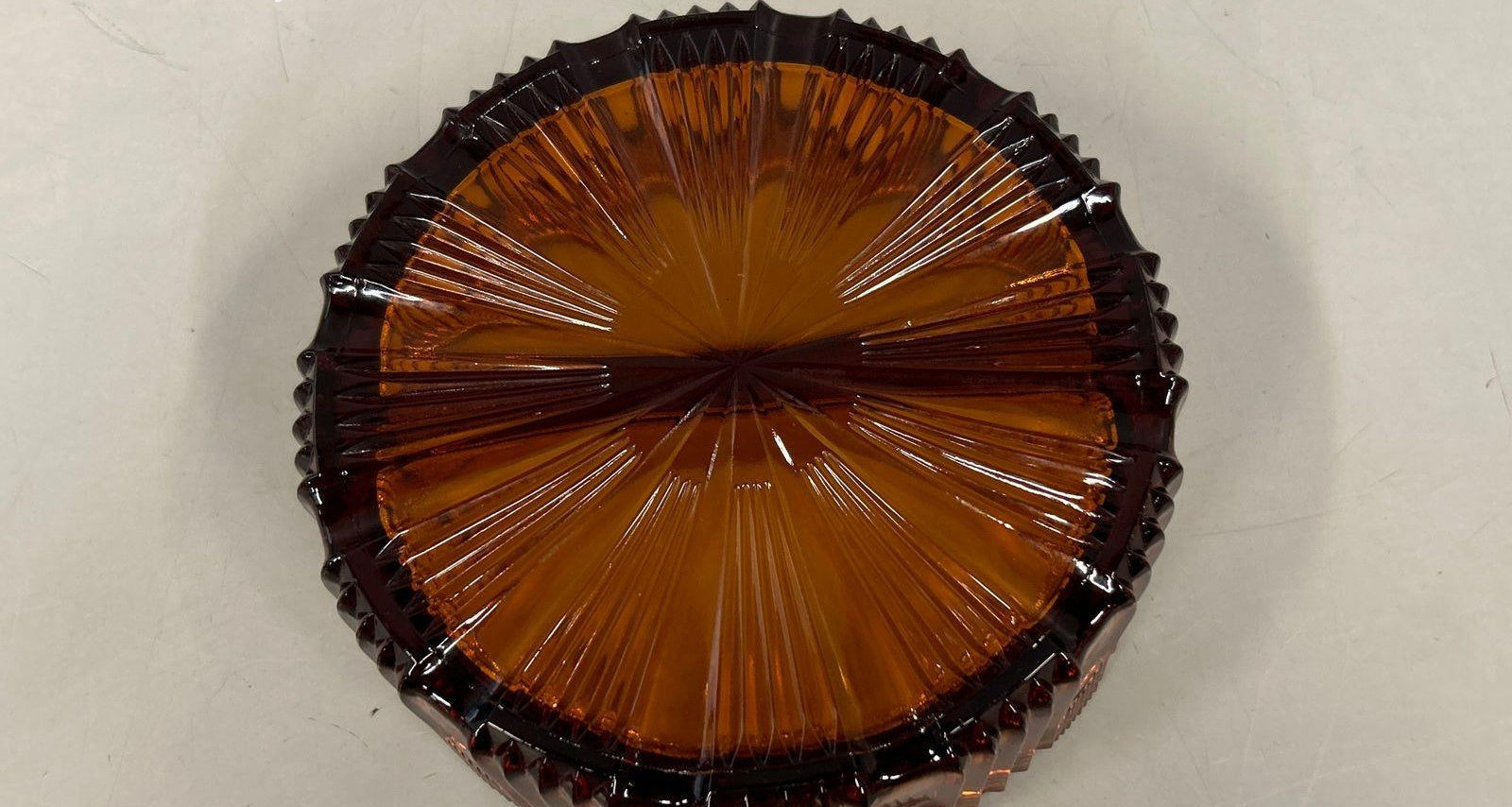 Pressed Glass Amber Ribbed Sunburst Divided Candy Dish Pineapple Finial 6 In