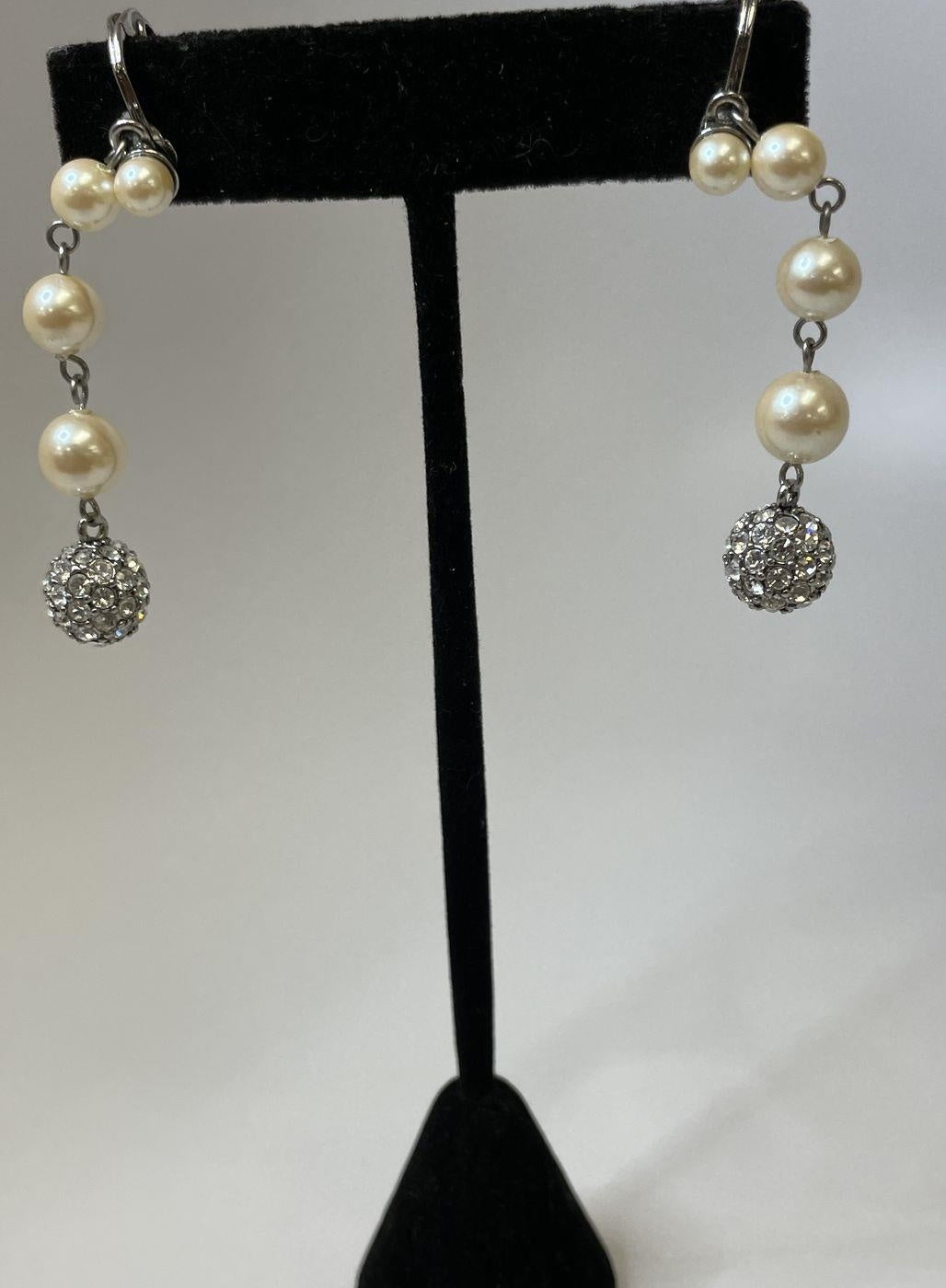 Monet Silver Tone Faux Pearl Rhinestone Beaded Dangle Clip On Earrings 10.6g