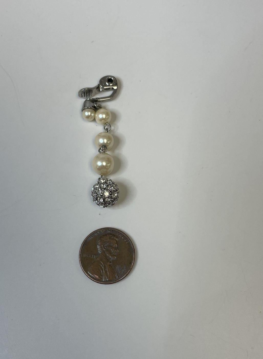 Monet Silver Tone Faux Pearl Rhinestone Beaded Dangle Clip On Earrings 10.6g