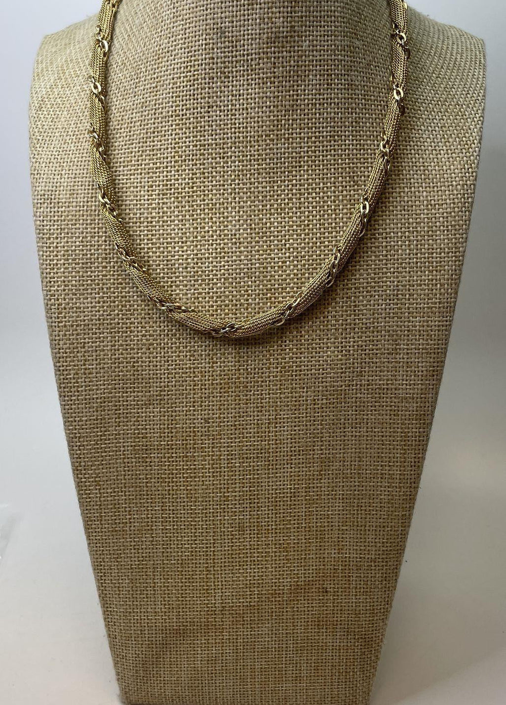 Vintage Trifari Gold Tone Mesh and Cable Twisted Chain Necklace 22.4g
