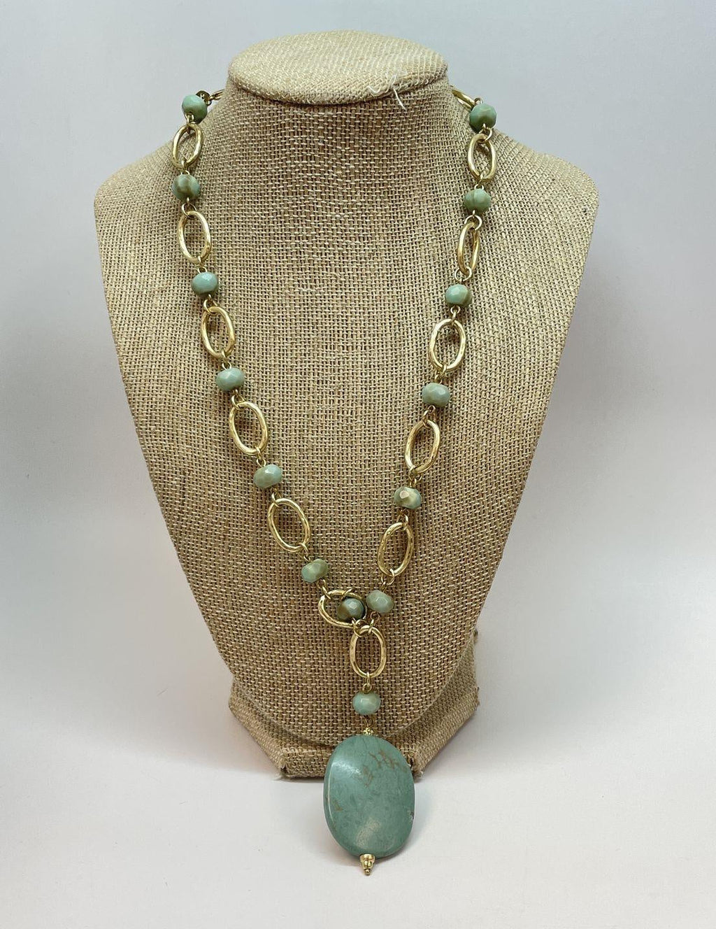 Lia Sophia Gold Tone Howlite Beaded Pendant Necklace 40.4g